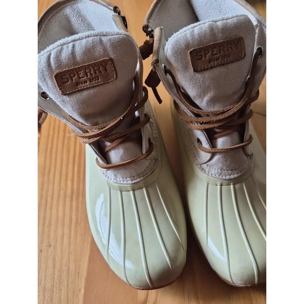 Sperry Women's Cream and Tan Boots - Picture 5 of 10